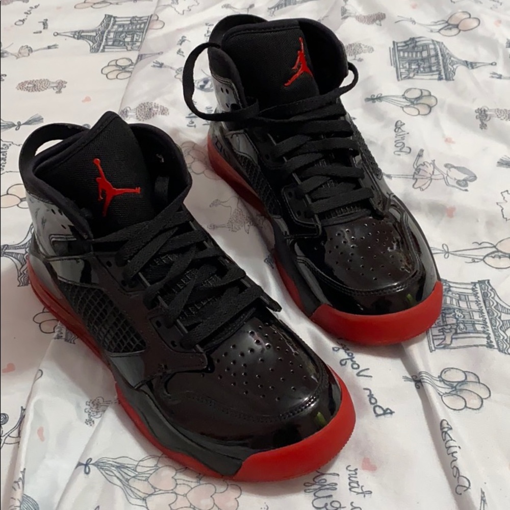Air Jordan boys shoes